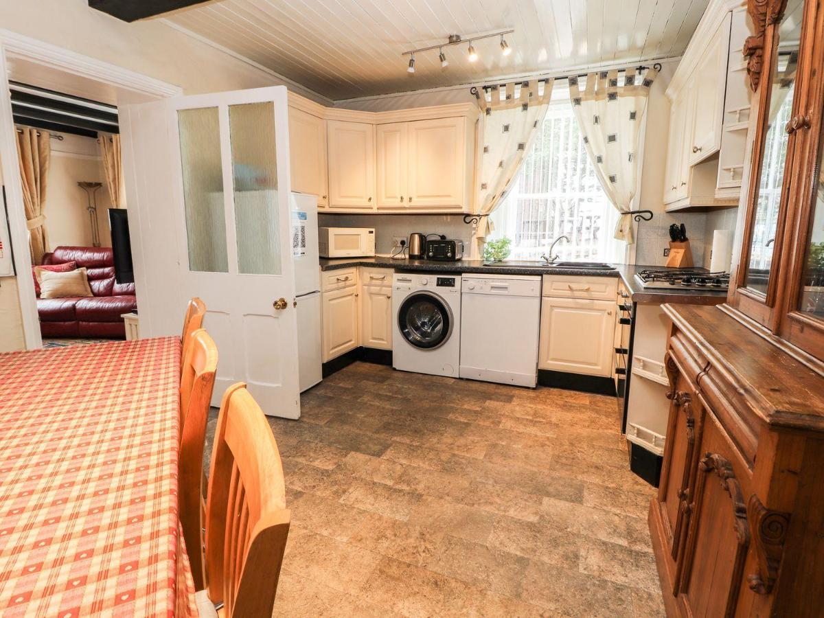 Scotch Hall Cottage Llangollen Exterior foto